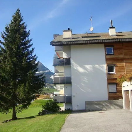 Tgesa La Niva 11 Apartment *